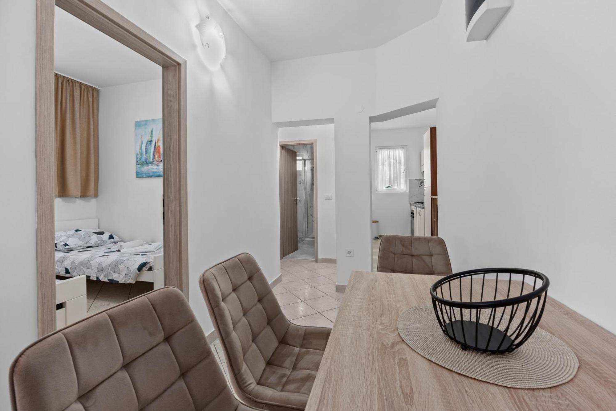 New Apartment Lejla Sisan Exterior photo